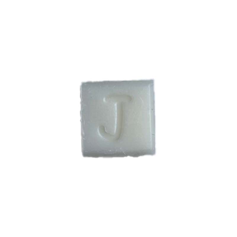 savon-lettre-j-karlitta-beauty